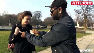 ���ိုကို-#Meggie Marika-ၡမ်ားမြည်းကိုအနက်ရောင်ဆံရှင်အမာခံတူးဘတ်စ်ကားအားဖြင့်ကြီးမားတဲ့အနက်ရောင်ကြက်