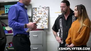 Sera yn cytuno i gael fucked i osgoi yr heddlu