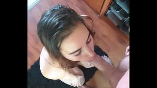 ���ड़की मेरे डिक चूसने बस मेरे सभी सह निगल करने के लिए / चेहरे की