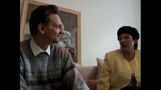 - اس کے خاندان کو جانتا ہے کوئی ممانعت