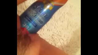 ���ையாண்டு suncream பாட்டில்