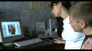 ��� સુંદર છોકરી પગ વિશાળ ખુલ્લા widens