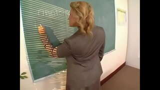 Busty Mpampianatra fucks BBC Mpianatra