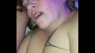 El semen en la boca de la mama