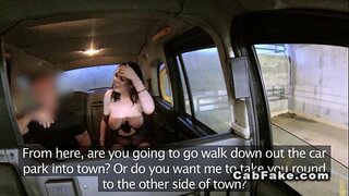 ���ြီးမားသော tits အပျော်တမ်းလိုက်မျက်နှာသာအတုတက္က