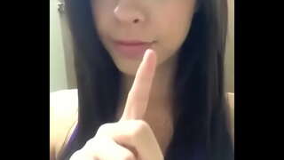 ̃�로운 여우를 보여주는 자신의 가슴|novinhassapecas.com