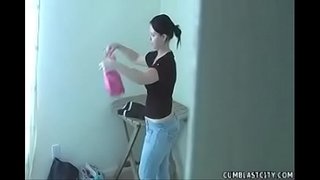 Cumblastcity străin în dulap