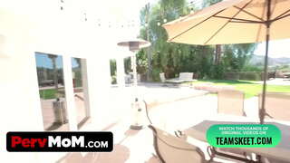 Jeg knullet Stepmom Mitt Og Kremet Hennes Fitte