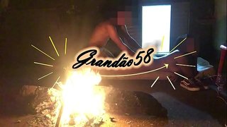 האָרני ברונעט calvalgando הייס