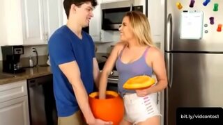 Sex între frați și surori! Sora este un deliciu, oferind o broasca pentru Id-ul dvs.!