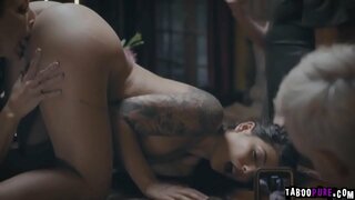 Gina fruendum esse placuit, a Reagan