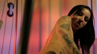 Catra convenç al seu entrenador per fer l&#039;entrenament una mica més càlid