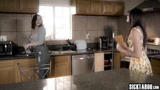 Sexy babe praštil tak tvrdě velký péro chlapa