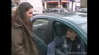 Velika kučka sjeban od strane dvoje ljudi su prestati